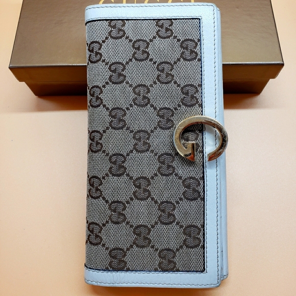 Gucci Accessories - Authentic Gucci GG Monogram Wallet
